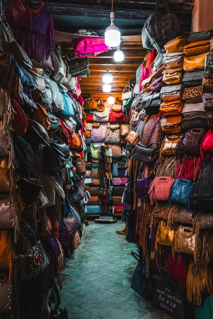 Sacs et accessoires colorés CABAIA